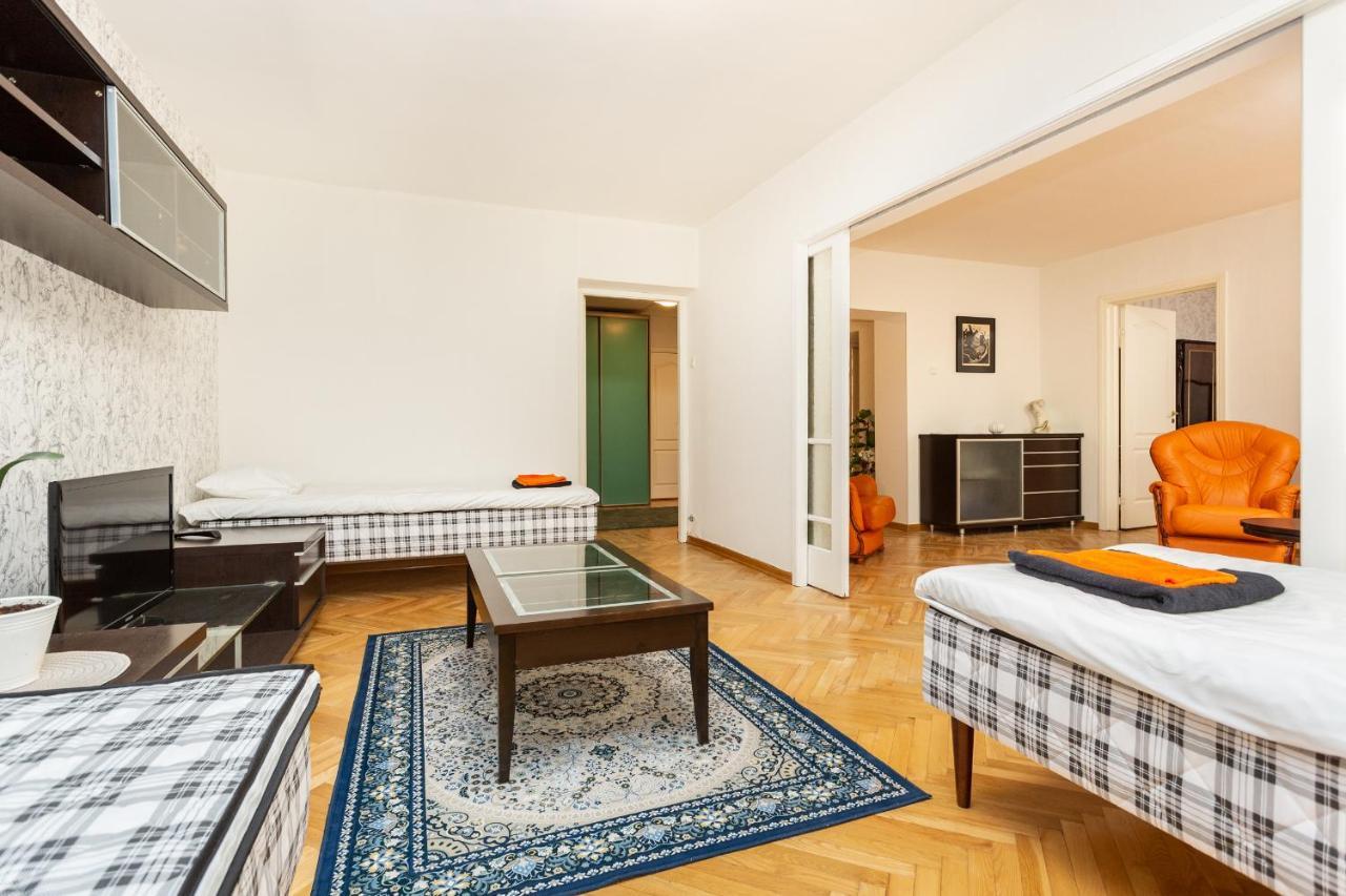 3 Room Central Apartmend 90M2 Parking For One Car Fifth Floor And The Building Does Not Have An Elevator Tallinn Exteriör bild