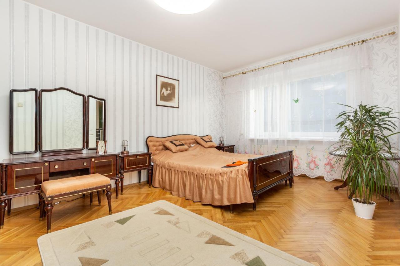 3 Room Central Apartmend 90M2 Parking For One Car Fifth Floor And The Building Does Not Have An Elevator Tallinn Exteriör bild