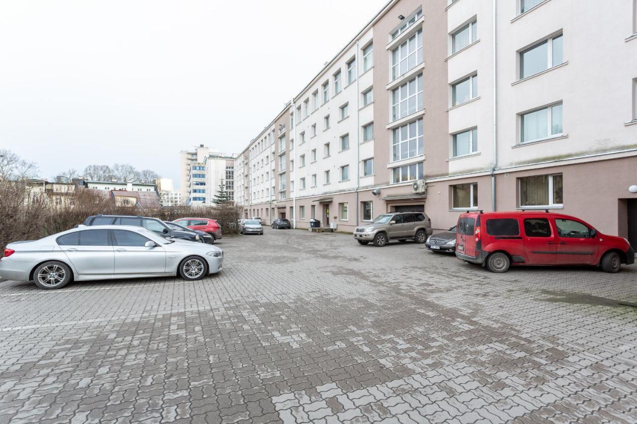 3 Room Central Apartmend 90M2 Parking For One Car Fifth Floor And The Building Does Not Have An Elevator Tallinn Exteriör bild