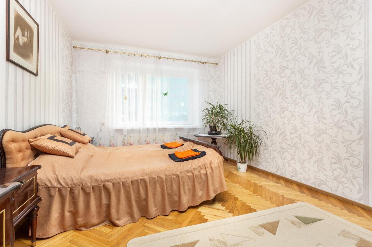 3 Room Central Apartmend 90M2 Parking For One Car Fifth Floor And The Building Does Not Have An Elevator Tallinn Exteriör bild